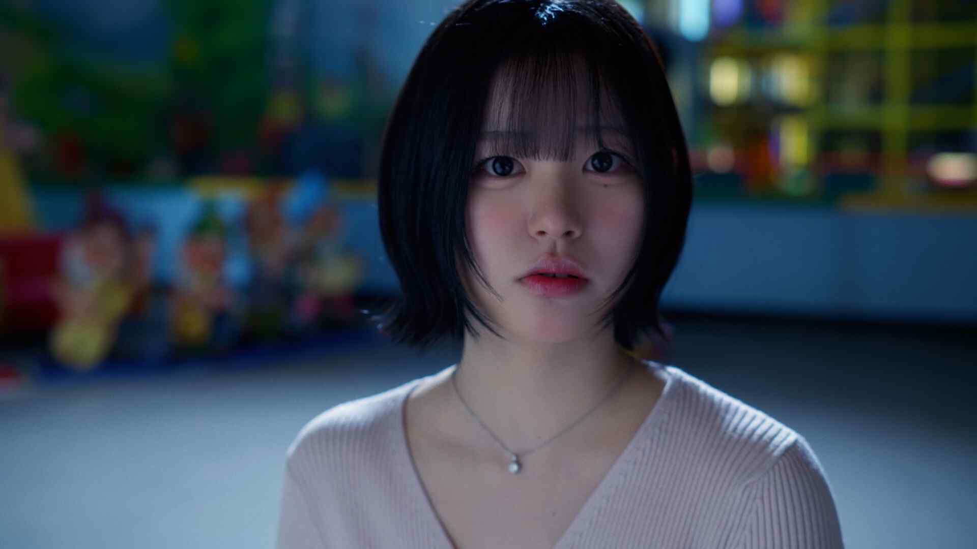 我和美女锁在办公室了/Locked in love